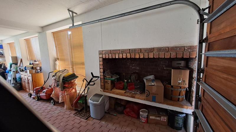 4 Bedroom Property for Sale in Jongensfontein Western Cape